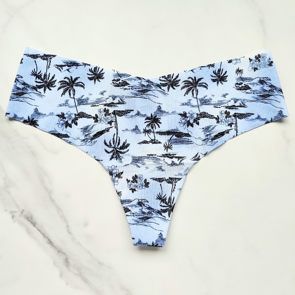 NWT PINK VICTORIA'S SECRET NO-SHOW SMOOTH THONG PANTY IN HARBOR BLUE PALM TREE P